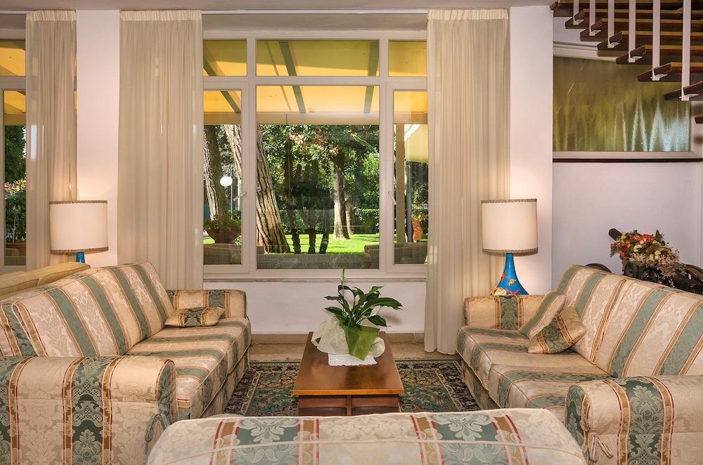 Hotel Il Caravaggio Marina di Pietrasanta Eksteriør billede