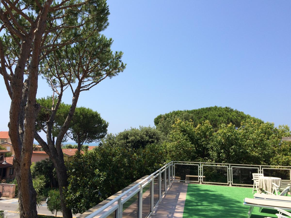 Hotel Il Caravaggio Marina di Pietrasanta Eksteriør billede