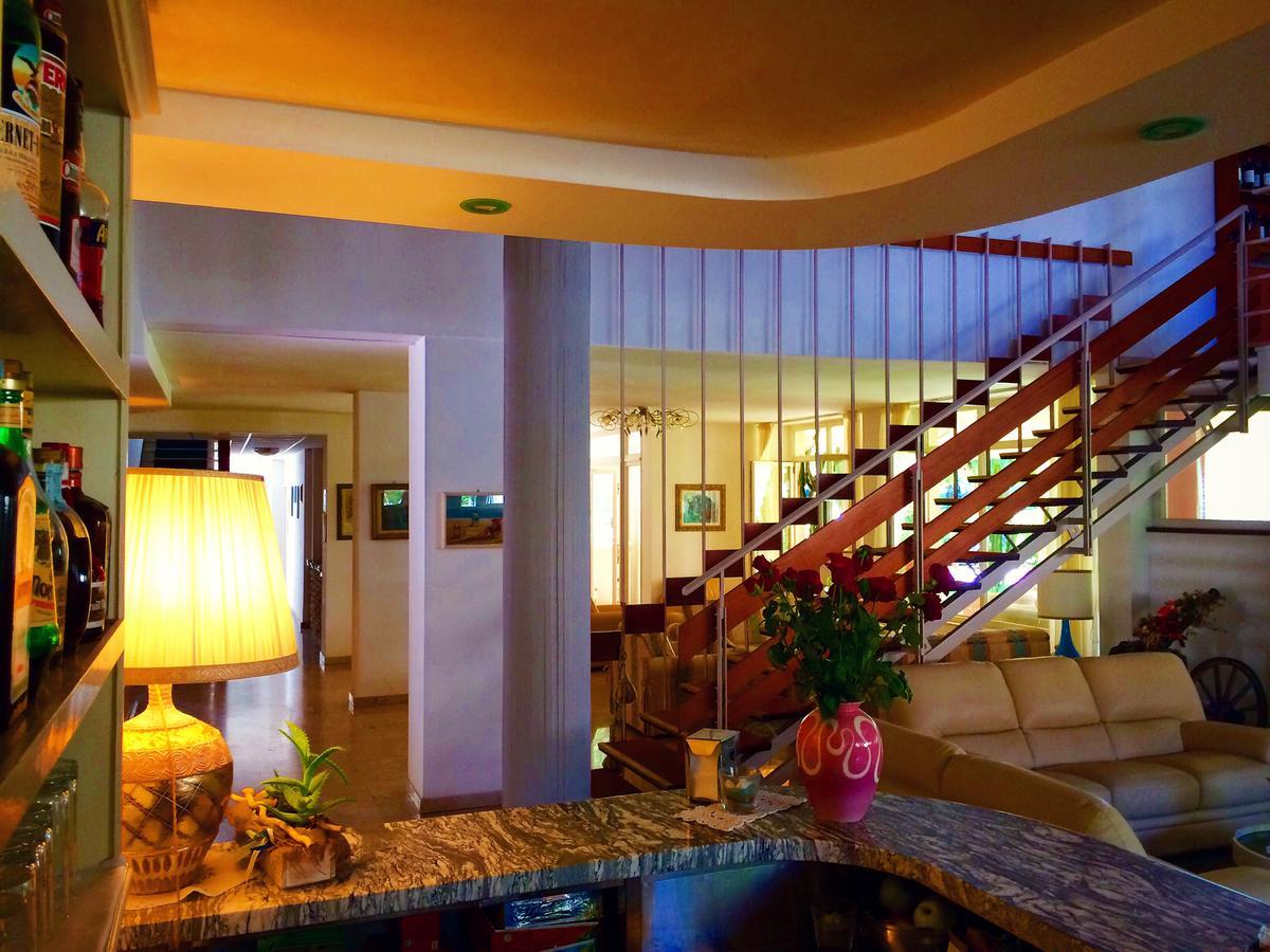 Hotel Il Caravaggio Marina di Pietrasanta Eksteriør billede