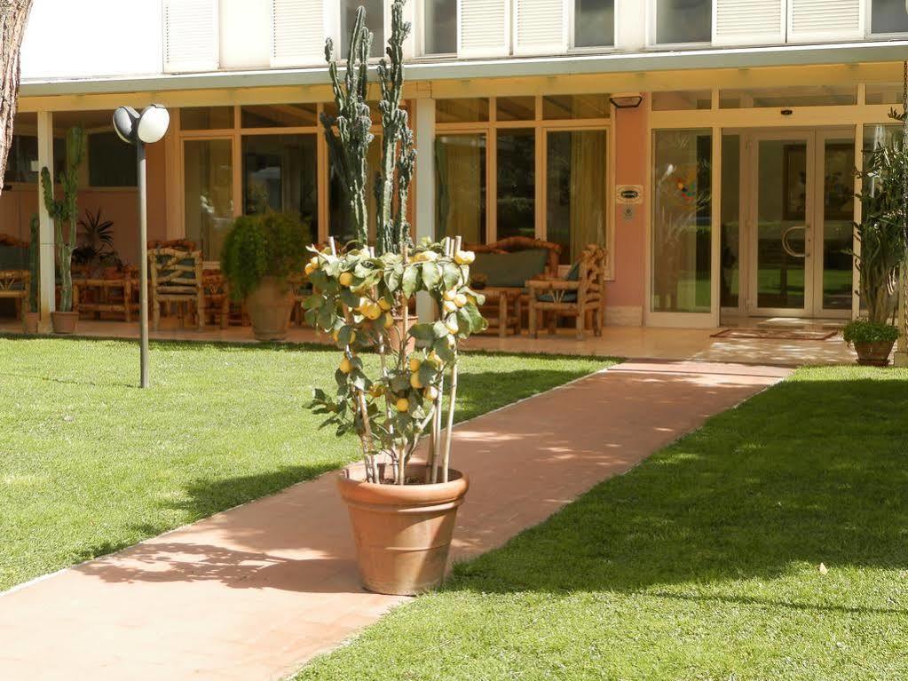 Hotel Il Caravaggio Marina di Pietrasanta Eksteriør billede