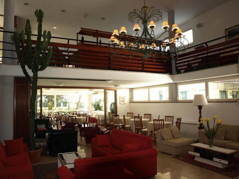 Hotel Il Caravaggio Marina di Pietrasanta Eksteriør billede