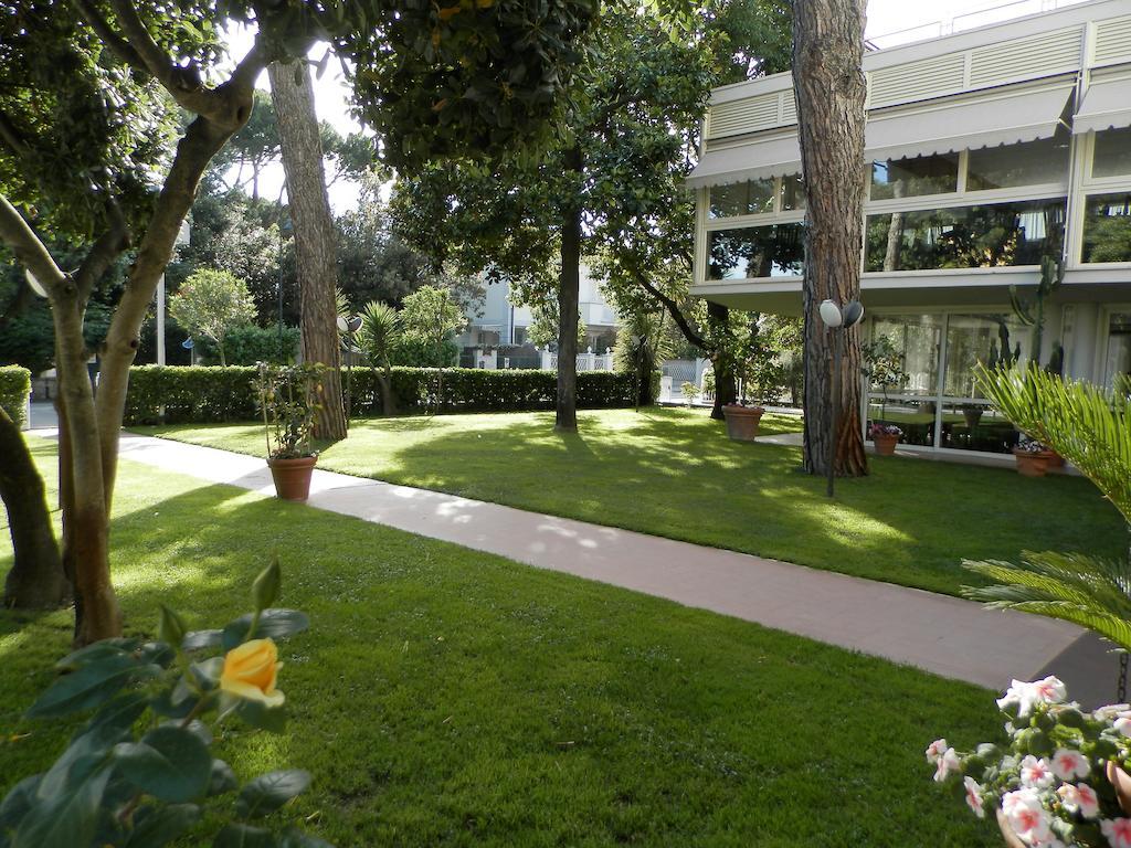 Hotel Il Caravaggio Marina di Pietrasanta Eksteriør billede